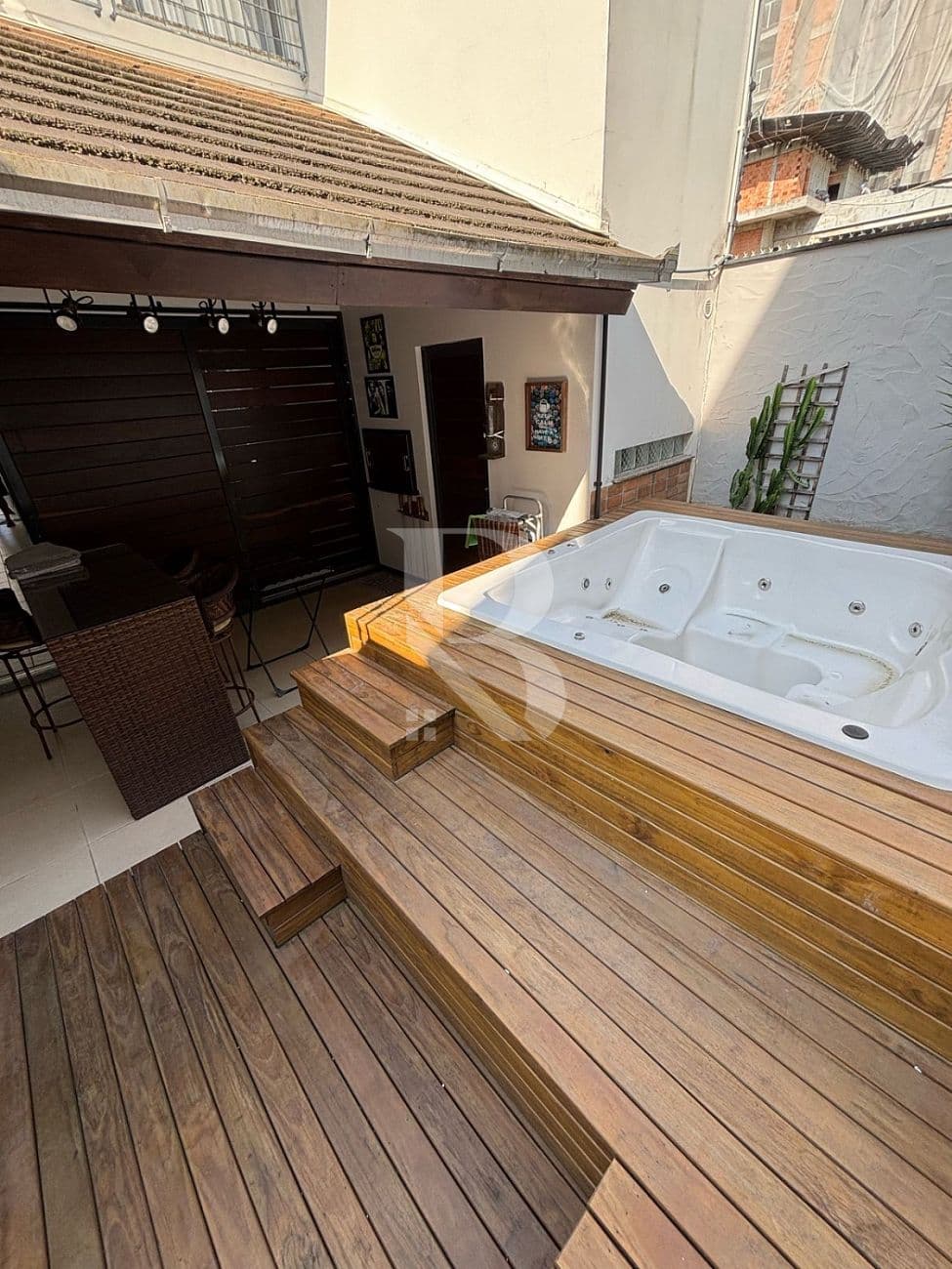 Com 3 suítes, casa a venda em Balneário Piçarras - SC — foto 1