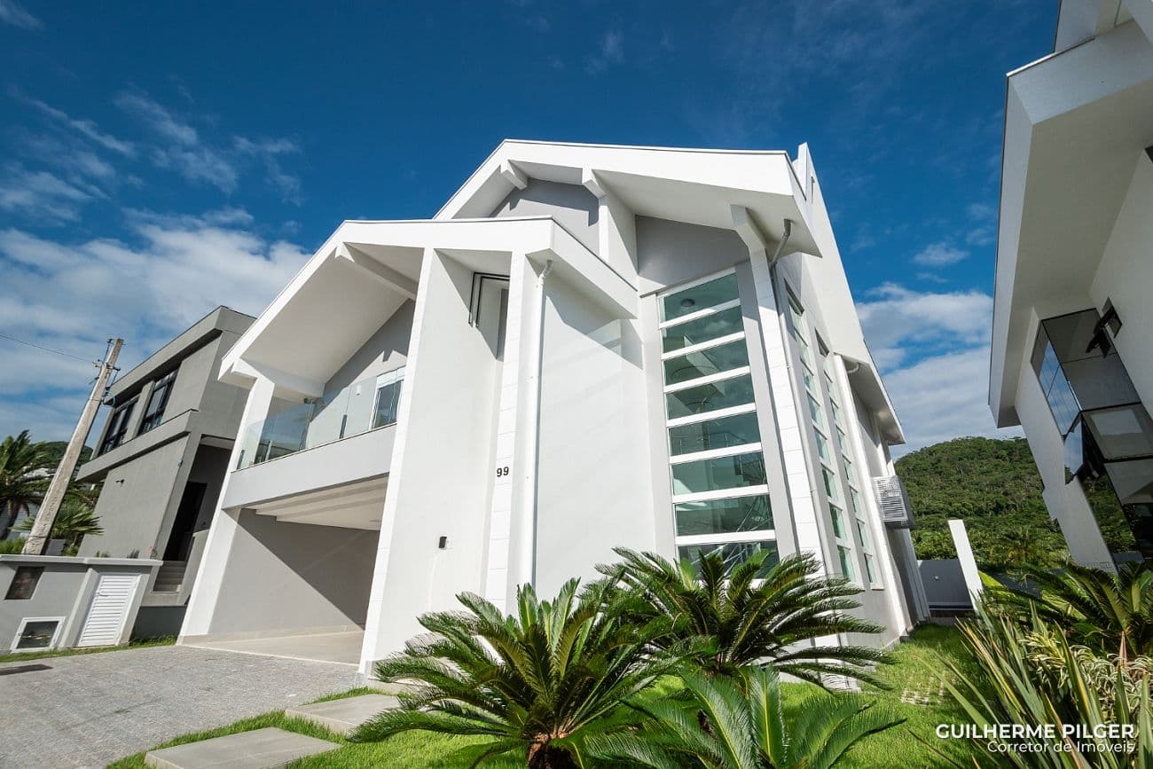 Casa no Condomínio Haras Rio do Ouro em Balneário Camboriú — foto 1