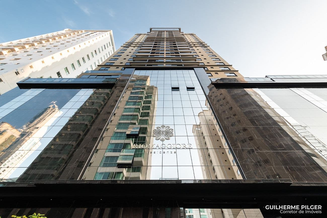 Apartamento no Ed. Riomaggiore Residenze em Balneário Camboriú — foto 1