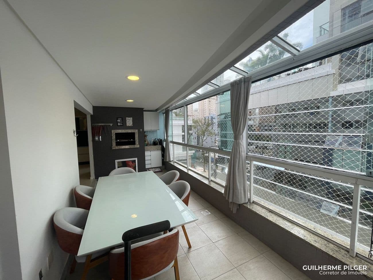 Apartamento no Ed. Madison Square em Balneário Camboriú — foto 1