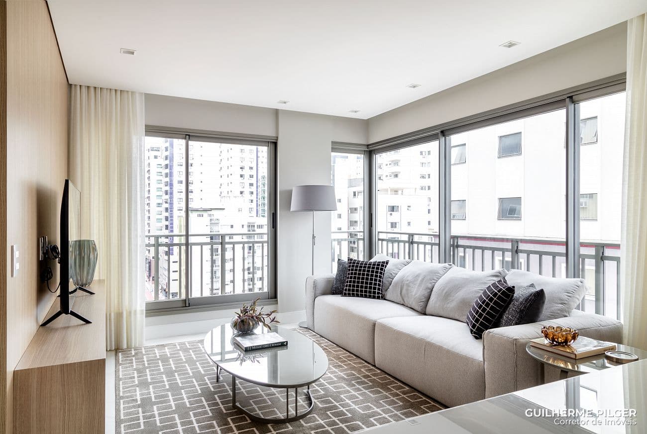 Apartamento Mobiliado no Ed. Charmant Residence em Balneário Camboriú — foto 1