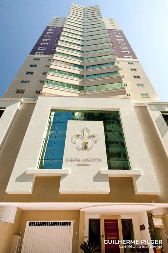 Apartamento no Edifício Lorena Cristina em Balneário Camboriú — foto 1