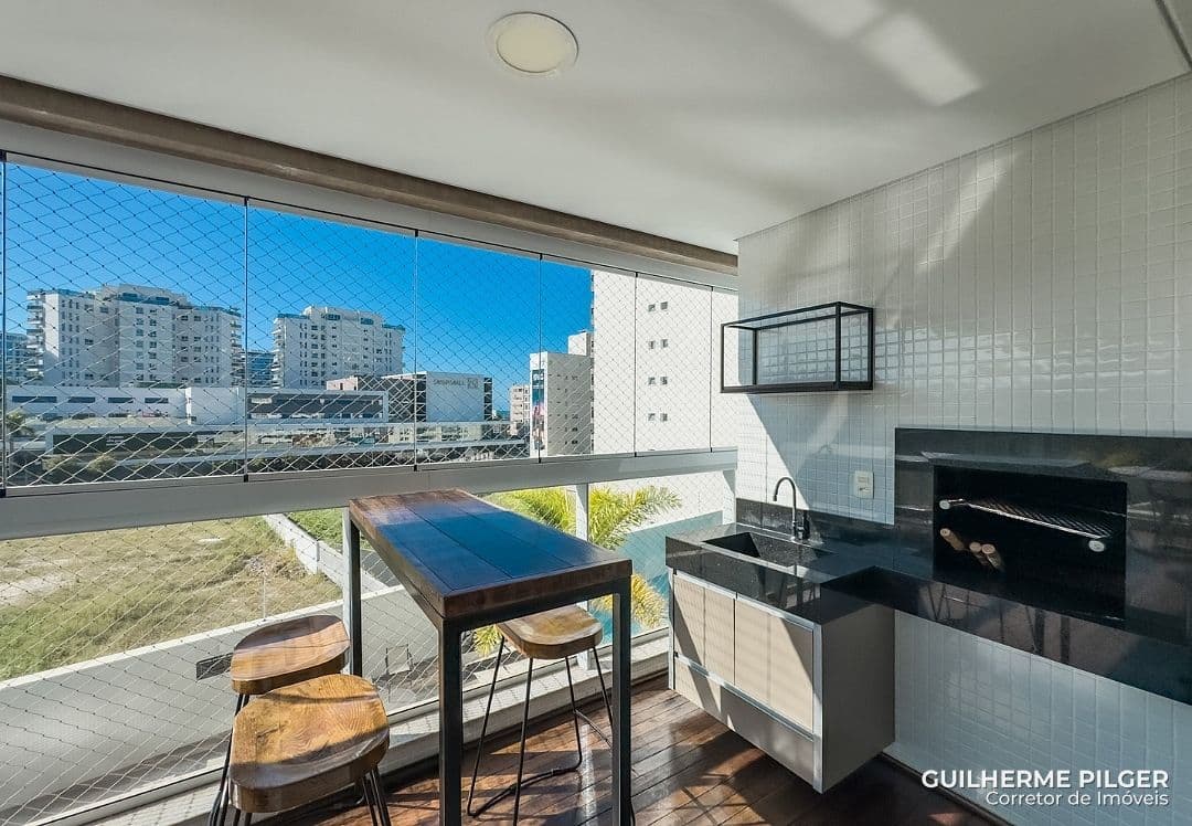 Apartamento no Edifício Amores da Brava na Praia Brava em Itajaí — foto 1