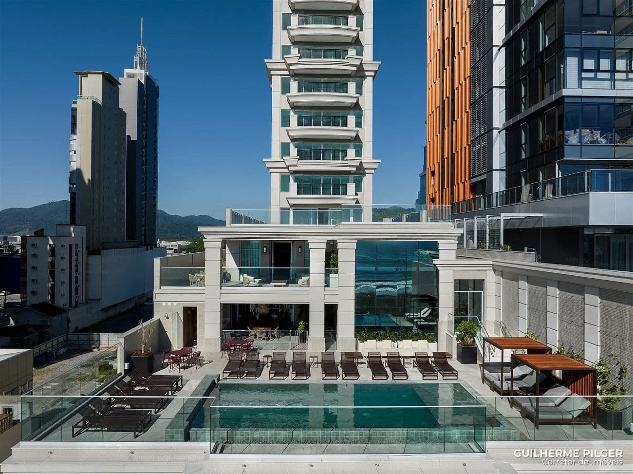 Apartamento no Ed. Aurora Exclusive Home em Balneário Camboriú — foto 1