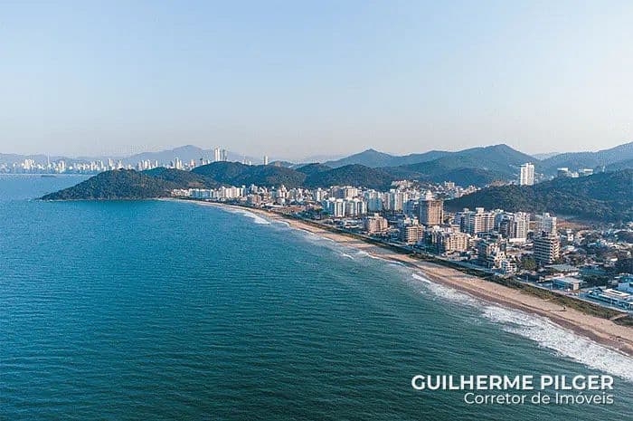 Apartamento no Edifício Mantua Residences na Praia Brava — foto 1