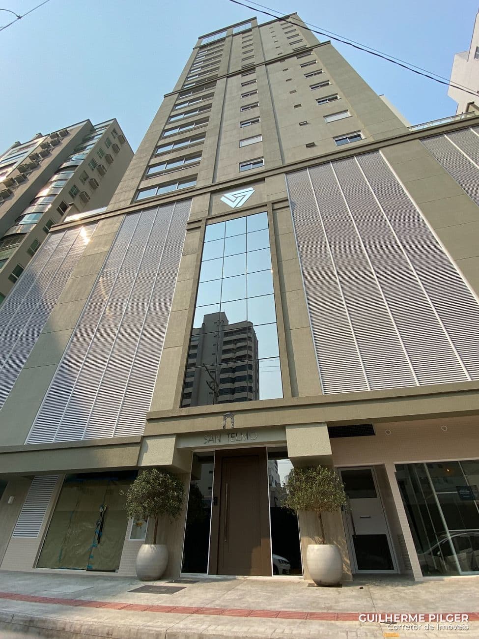 Apartamento no Edifício Santelmo no Centro de Balneário Camboriú — foto 1