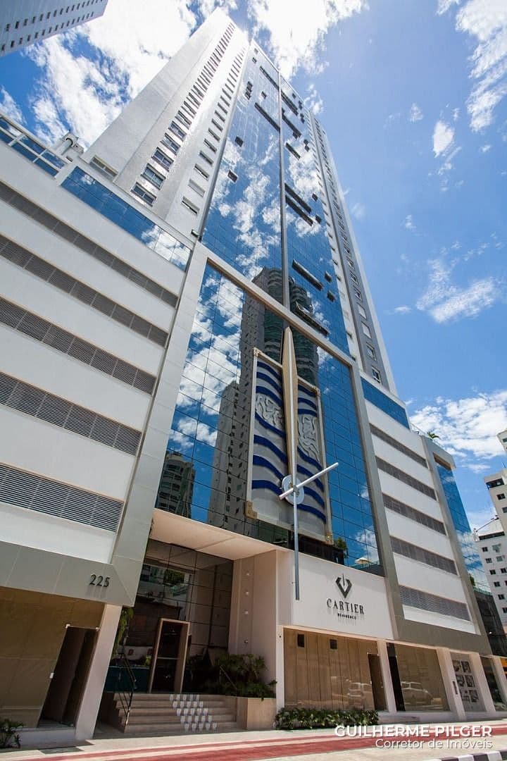 Apartamento no Edifício Cartier Residence em Balneário Camboriú — foto 1
