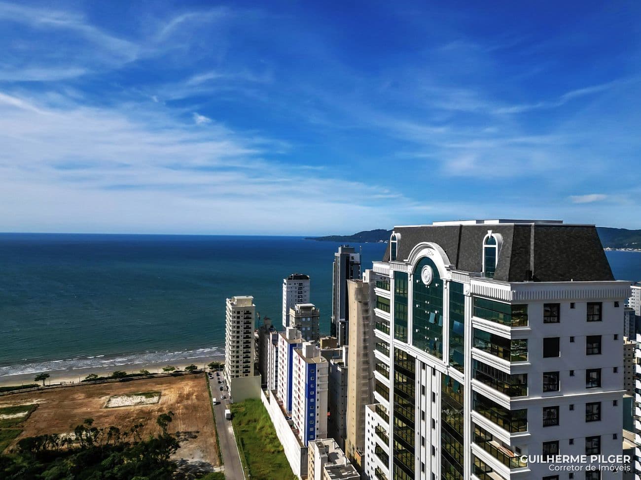 Apartamento à venda no Edifício Paramount em Itapema — foto 1