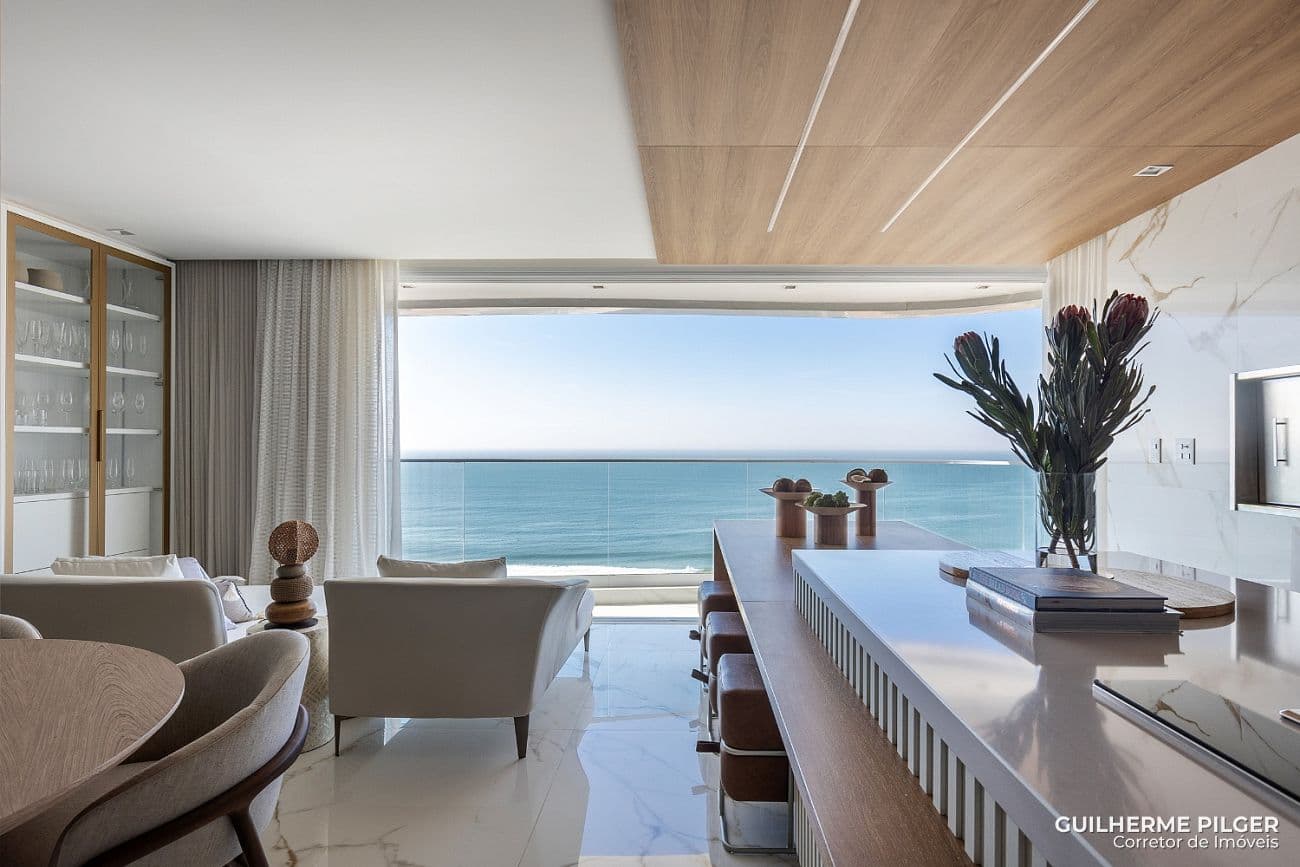 Apartamento no Edifício Le Blanc na Praia Brava em Itajaí — foto 1