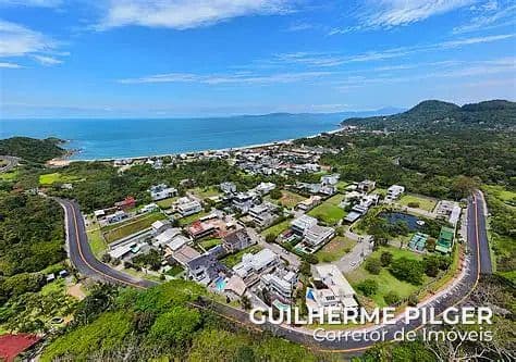 Terreno no Condomínio Vivendas do Atlântico na Praia do Estaleiro — foto 1