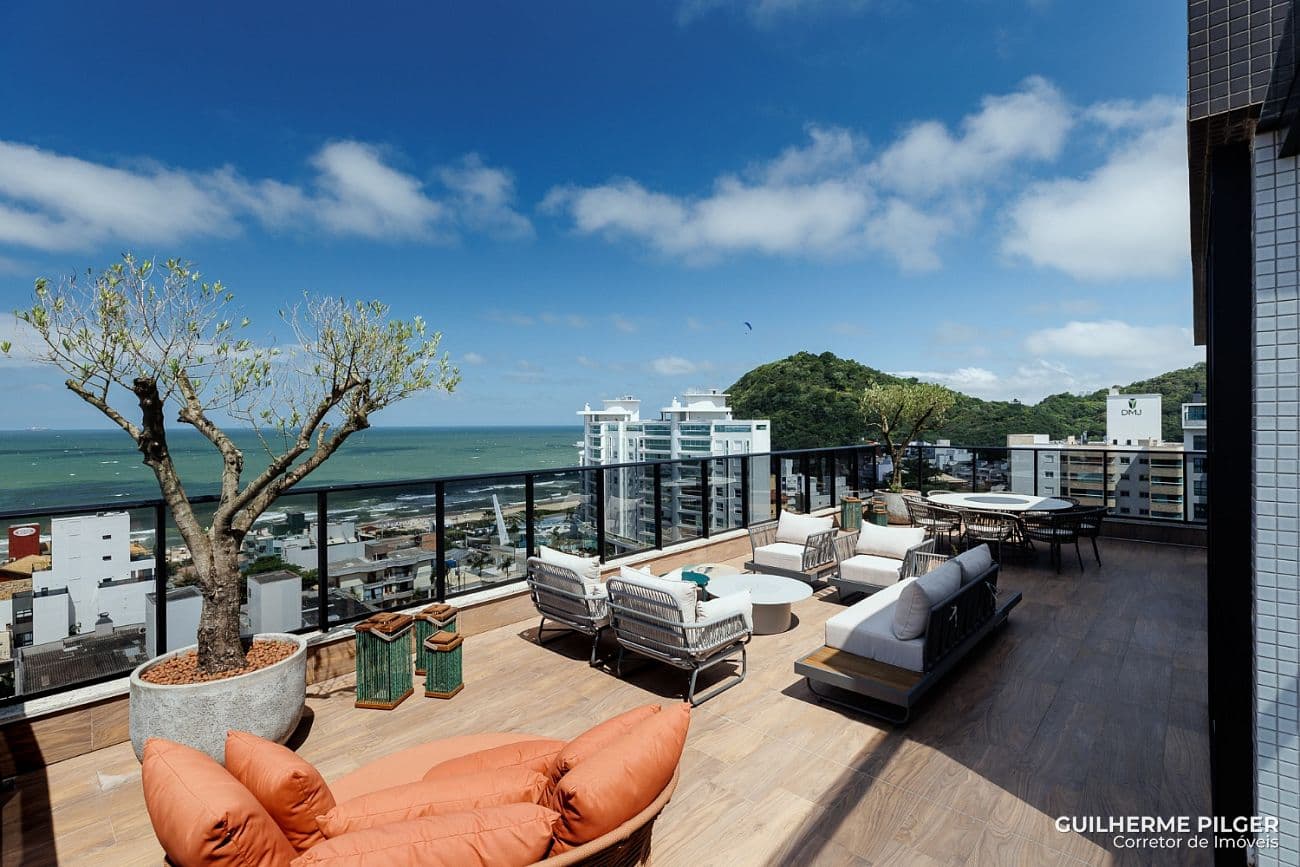 Cobertura Triplex no Ed. Brava Palace Residence na Praia Brava em Itajaí — foto 1