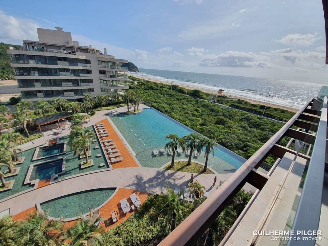 Apartamento no Bravíssima Private Residence na Praia Brava em Itajaí — foto 1