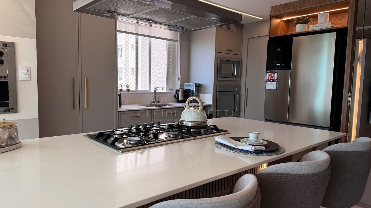 Apartamento 3 suítes na Fazenda Itajaí — foto 1