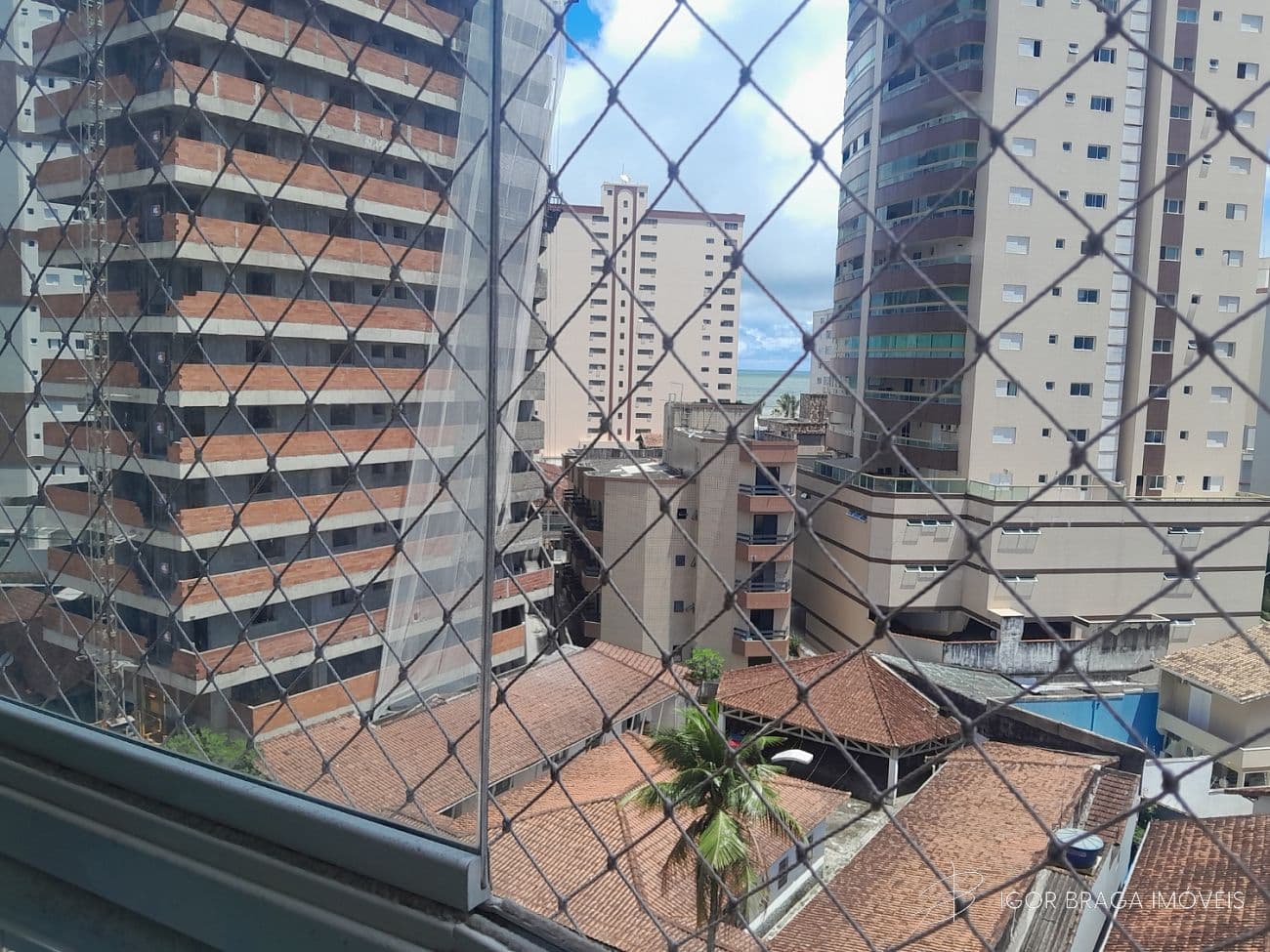 BELO APARTAMENTO, À 300M DO MAR E LAZER COMPLETO — foto 1