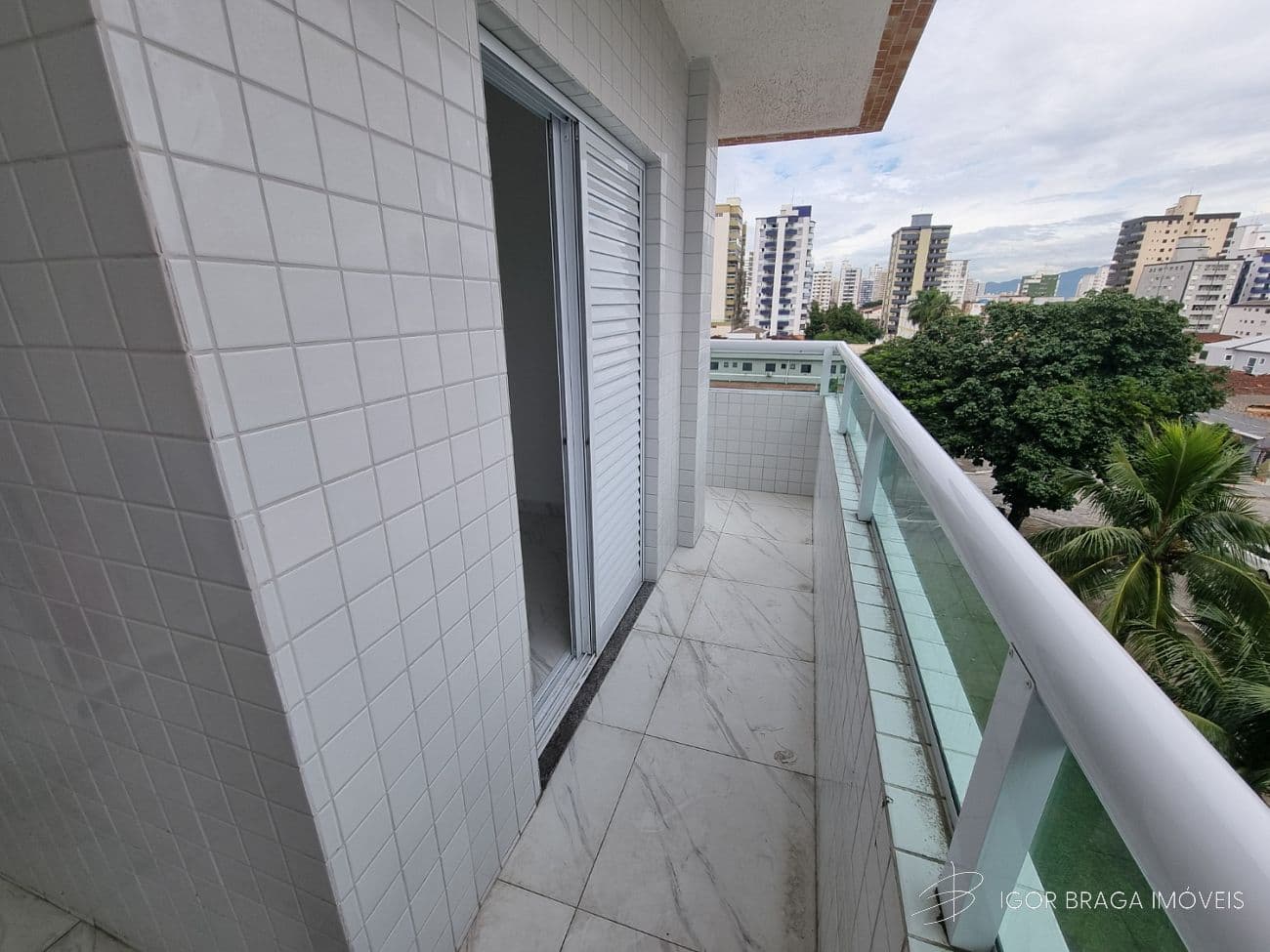 BELISSIMO APARTAMENTO, À 450m DO MAR E LAZER — foto 1