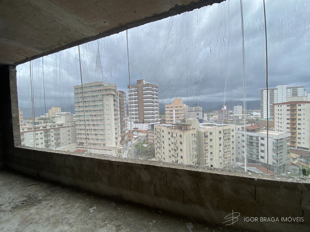 EXCELENTE APARTAMENTO EM CONSTRUÇÃO, À 200M DO MAR E LAZER COMPLETO — foto 1