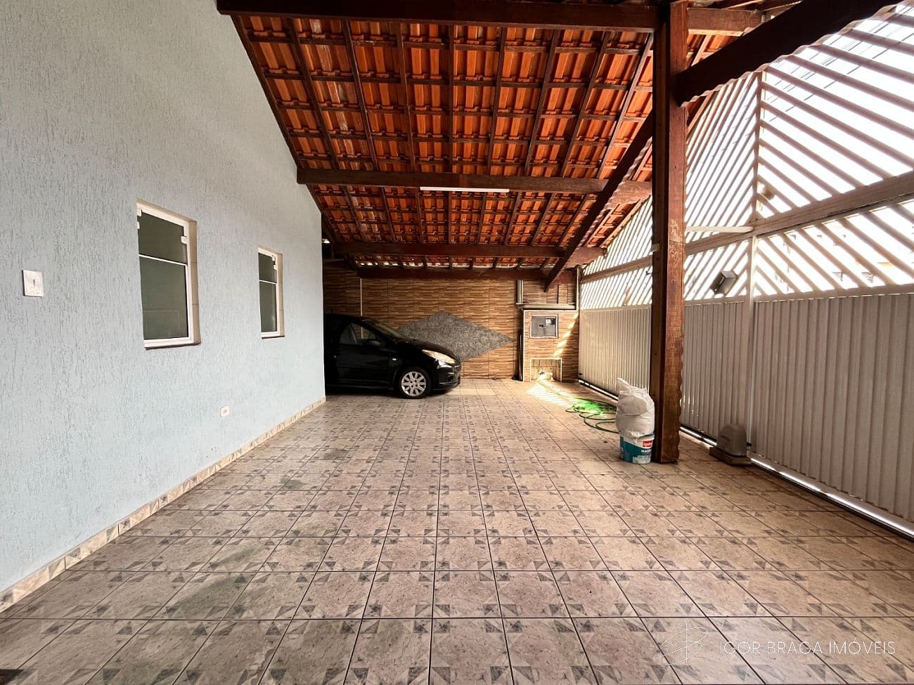 EXCELENTE CASA, AMPLA E À 350M DO MAR — foto 1