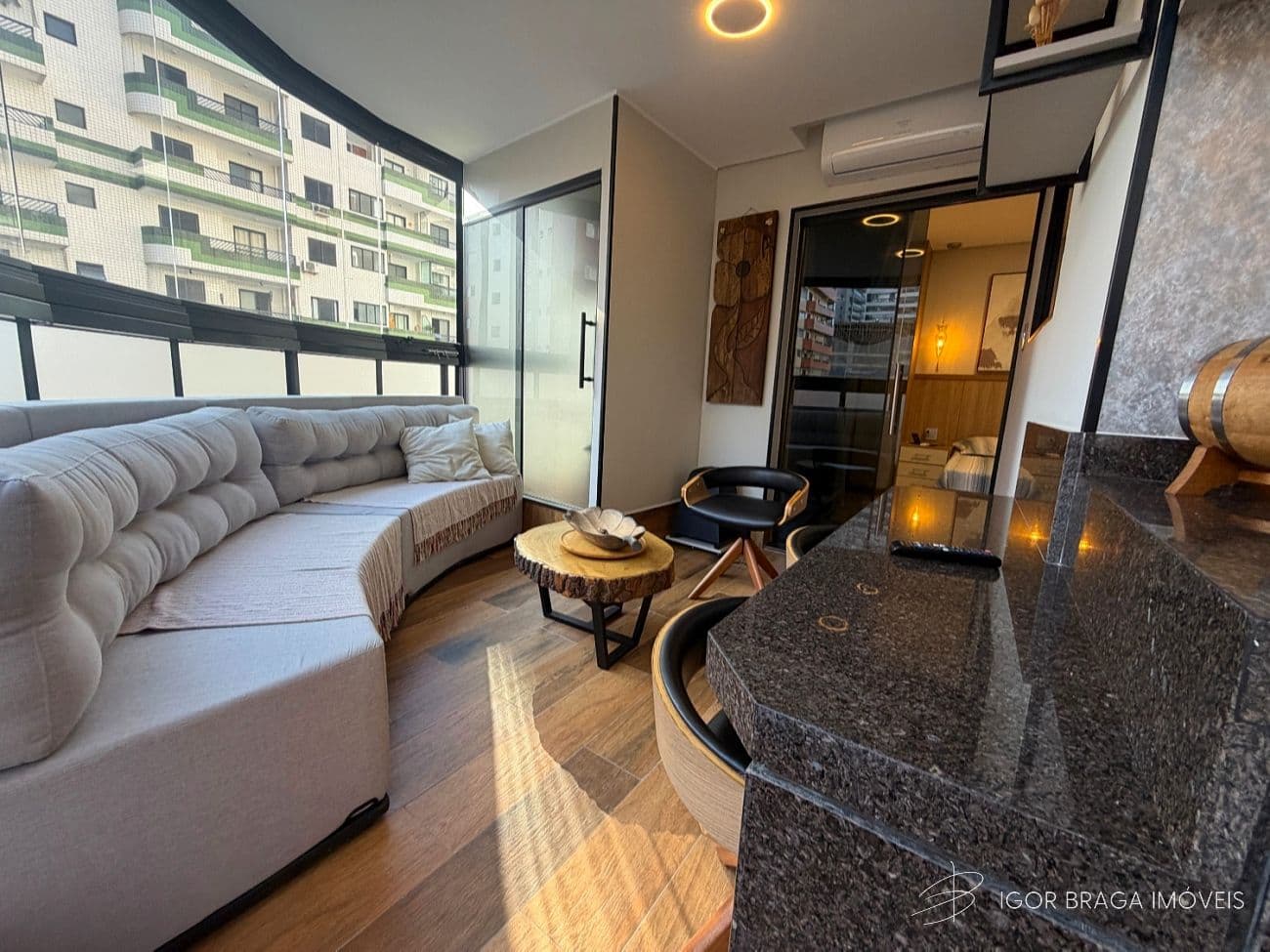 EXCELENTE APARTAMENTO, À 450M DO MAR E LAZER COMPLETO — foto 1