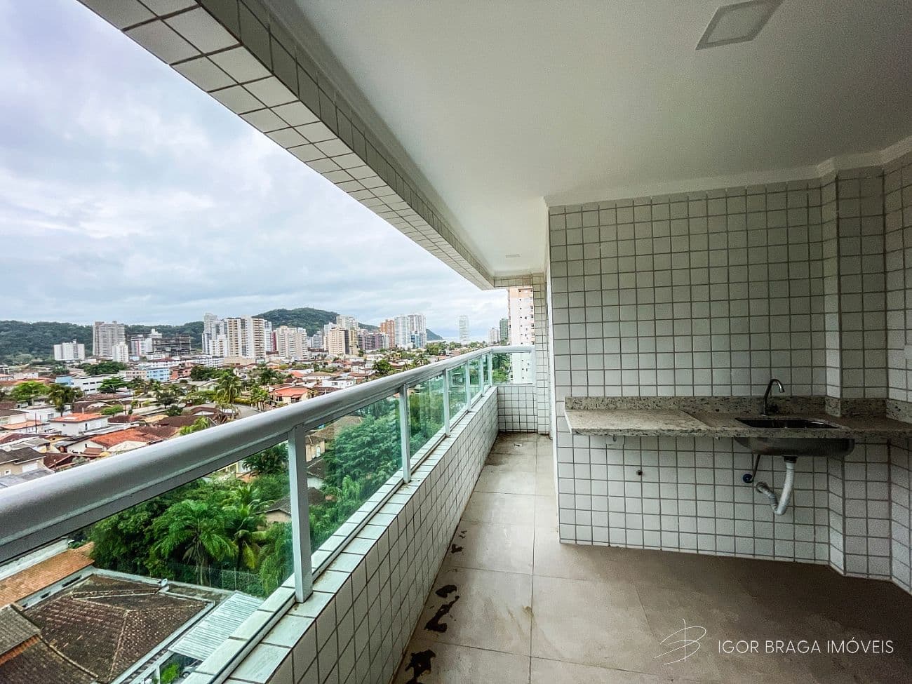 BELÍSSIMO APARTAMENTO, AMPLO E LAZER COMPLETO — foto 1
