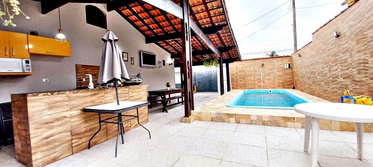 BELÍSSIMA CASA, AMPLA E FINO ACABAMENTO — foto 1