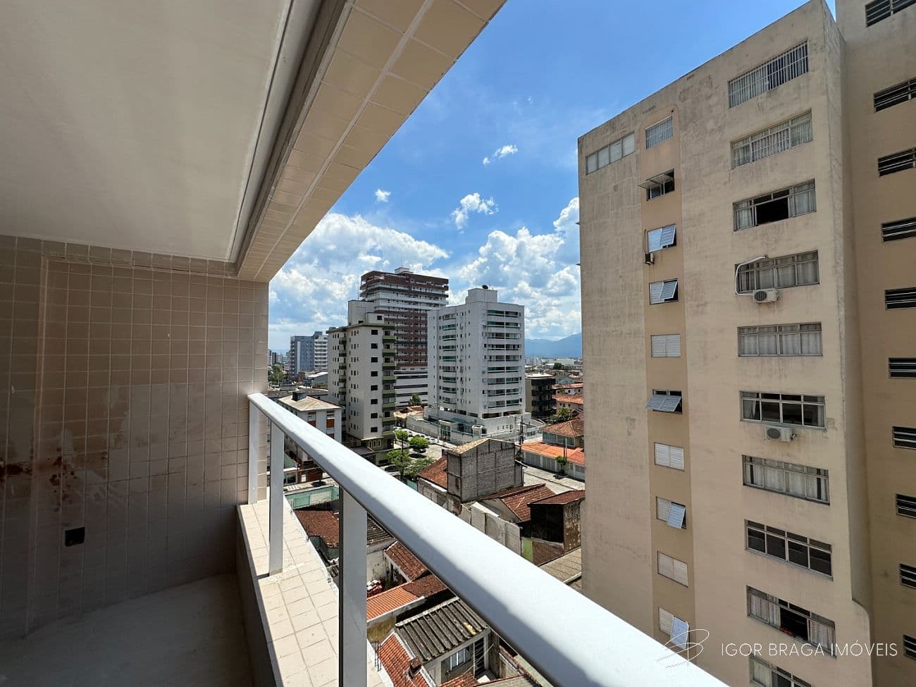 BELÍSSIMO APARTAMENTO, À 450M DO MAR E LAZER COMPLETO — foto 1