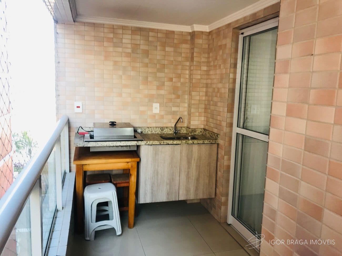 BELÍSSIMO APARTAMENTO, AMPLO, ACABAMENTO FINO E LAZER COMPLETO — foto 1