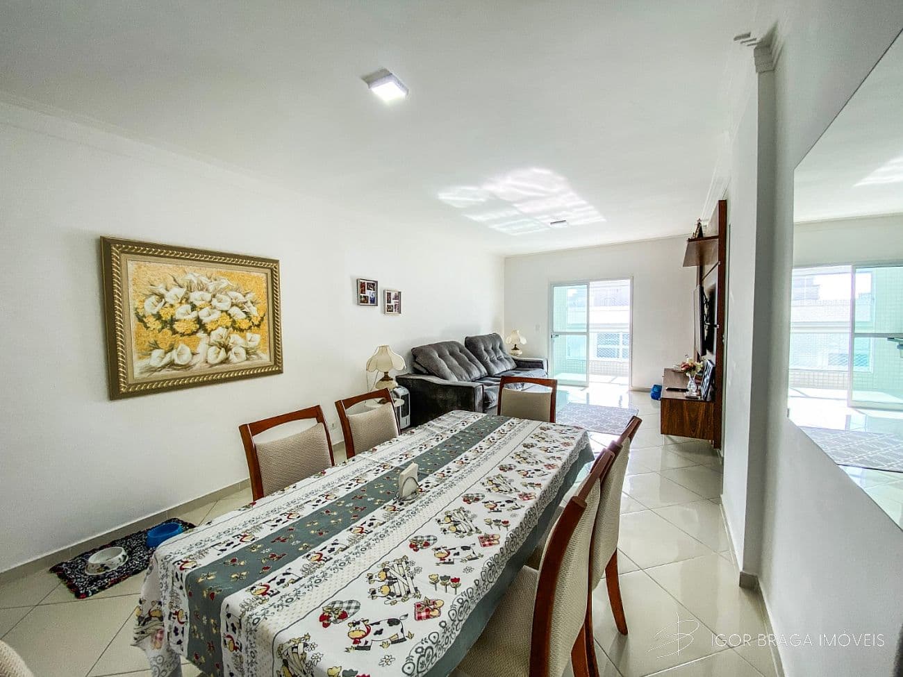 BELÍSSIMO APARTAMENTO, AMPLO, ACABAMENTO FINO E LAZER COMPLETO — foto 1