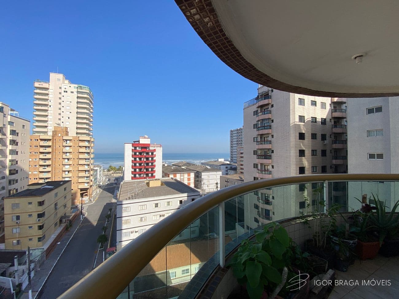 BELÍSSIMO APARTAMENTO, AMPLO, ACABAMENTO FINO E LAZER COMPLETO — foto 1