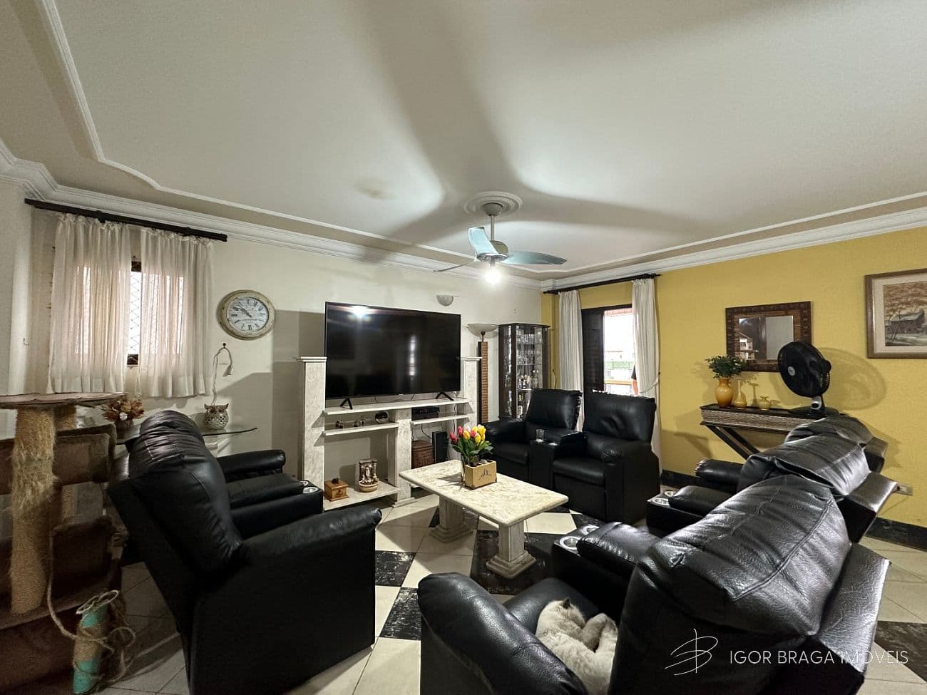 BELISSÍMA COBERTURA COM EXCELENTE LOCALIZAÇÃO — foto 1