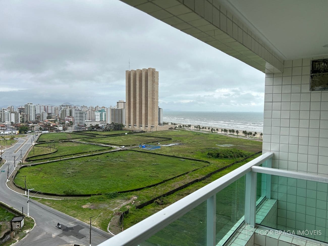 BELISSÍMO APARTAMENTO, VISTA PARA O MAR — foto 1