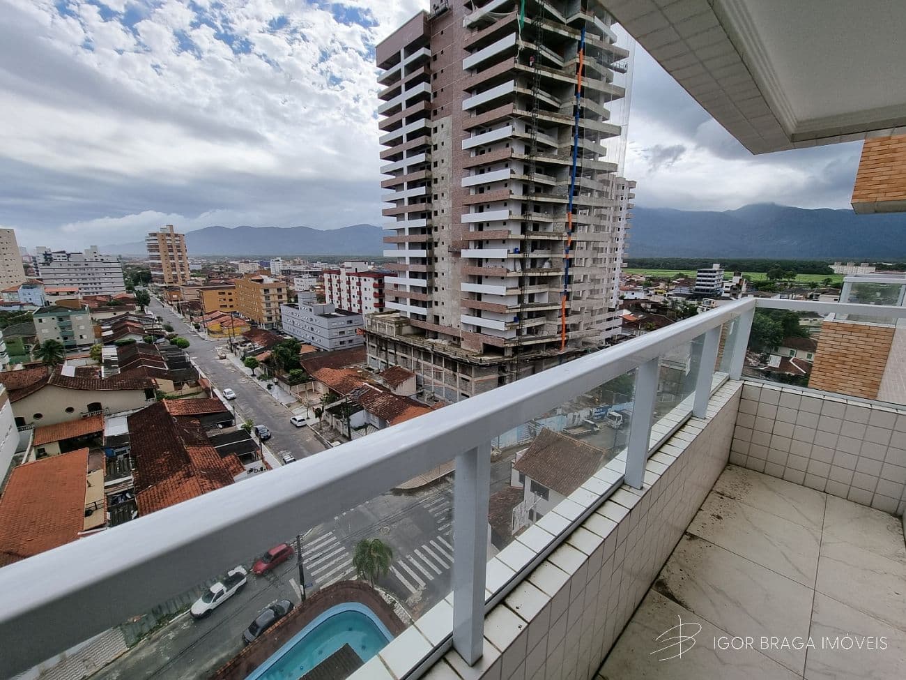 BELISSÍMO APARTAMENTO, AMPLO E LAZER COMPLETO — foto 1