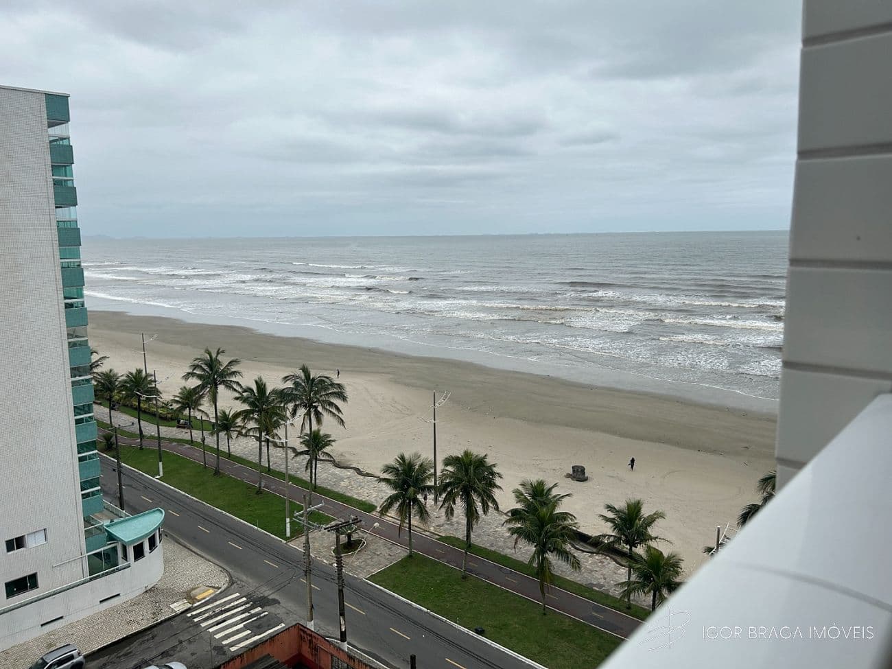 BELISSÍMO APARTAMENTO, AMPLO E FINO ACABAMENTO — foto 1