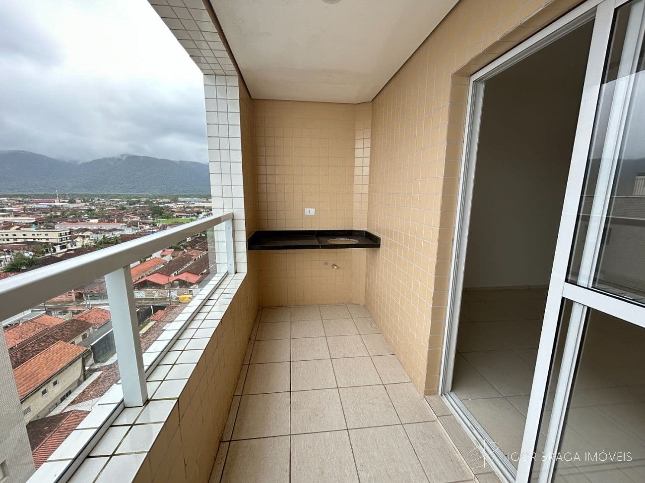 BELISSÍMO APARTAMENTO EM FRENTE AO MAR — foto 1