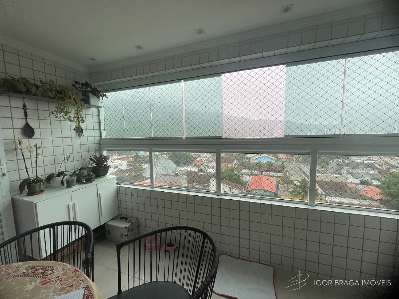 INCRÍVEL APARTAMENTO, AMPLO, REVESTIMENTO ALTO PADRÃO E EXCELENTE LOCALIZAÇÃO — foto 1