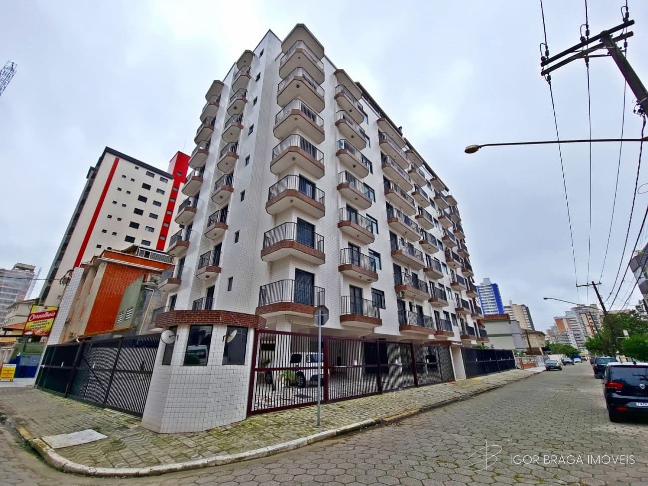 BELÍSSIMO APARTAMENTO COM ACABAMENTO FINO. — foto 1