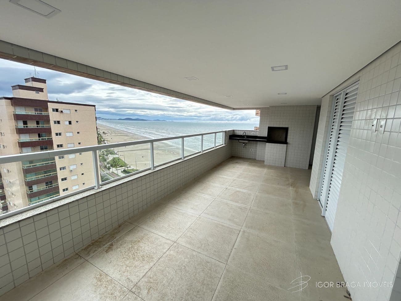 BELÍSSIMO APARTAMETO, FINO ACABAMENTO E LAZER COMPLETO — foto 1