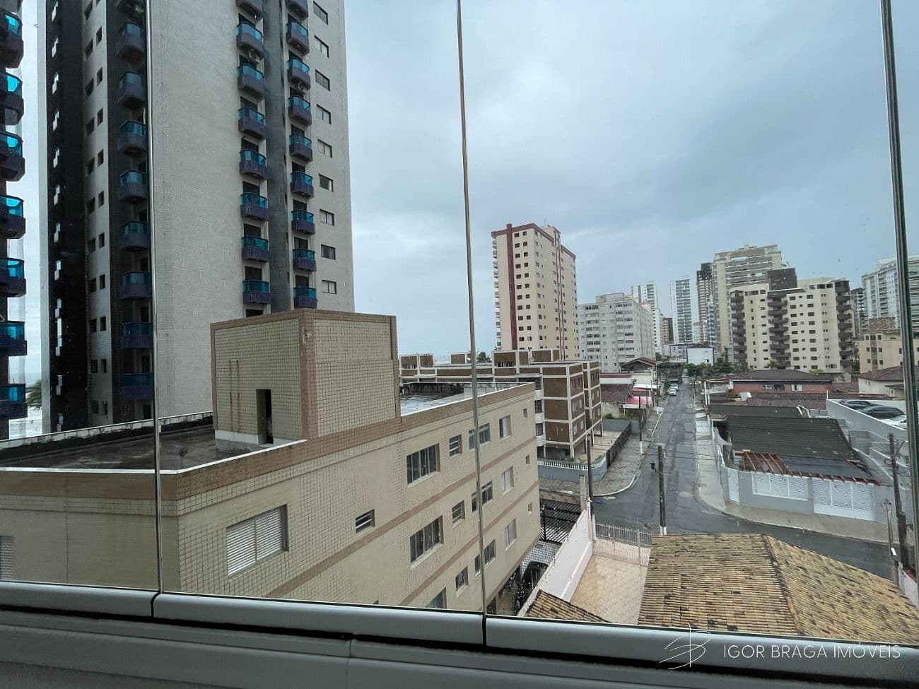 BELÍSSIMO APARTAMENTO AMPLO, ACABAMENTO FINO E LAZER COMPLETO — foto 1