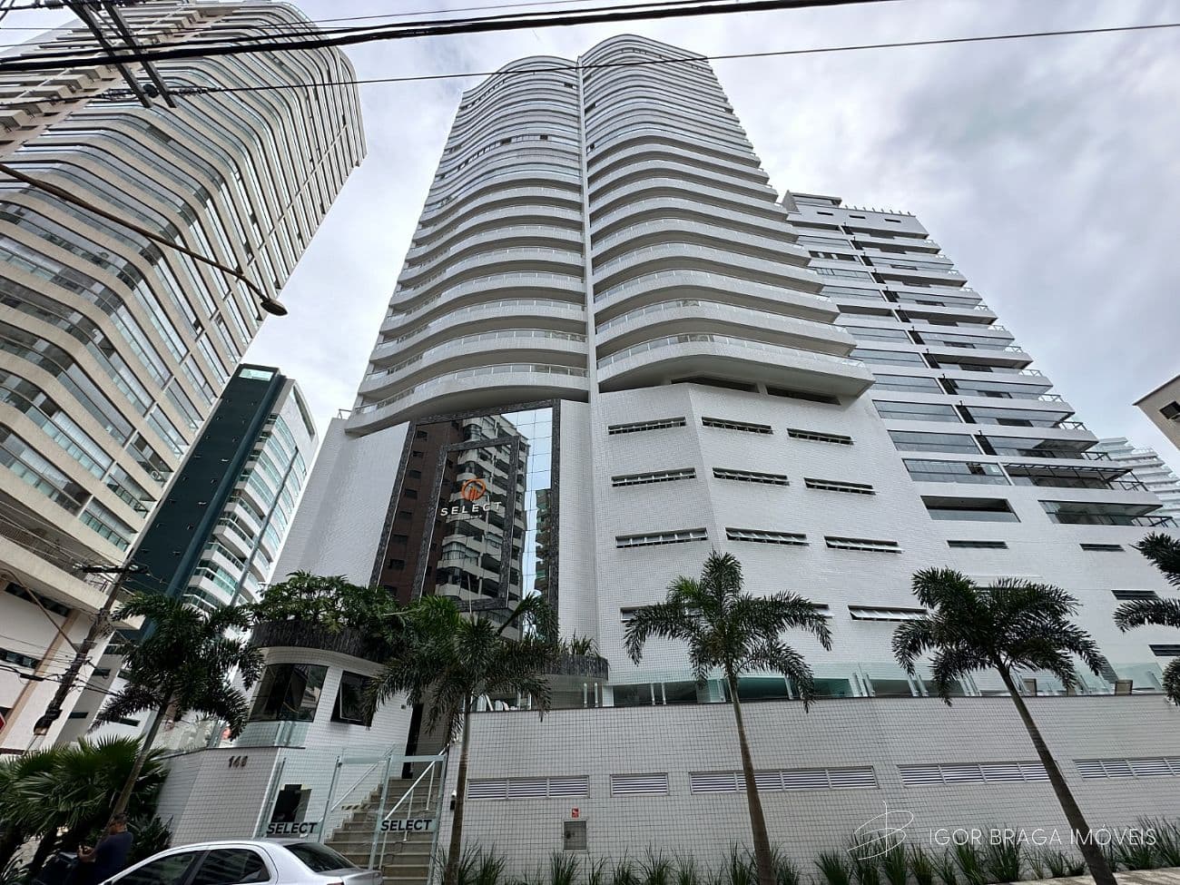 BELÍSSIMO APARTAMENTO AMPLO, ACABAMENTO FINO E LAZER COMPLETO — foto 1