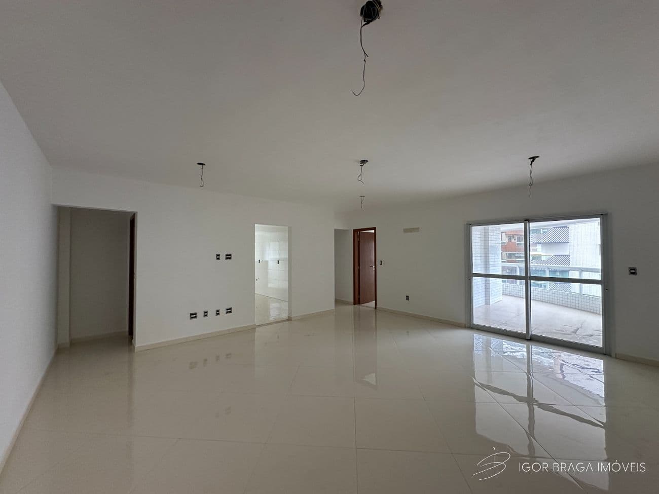 BELÍSSIMO APARTAMENTO AMPLO, ACABAMENTO FINO E LAZER COMPLETO — foto 1