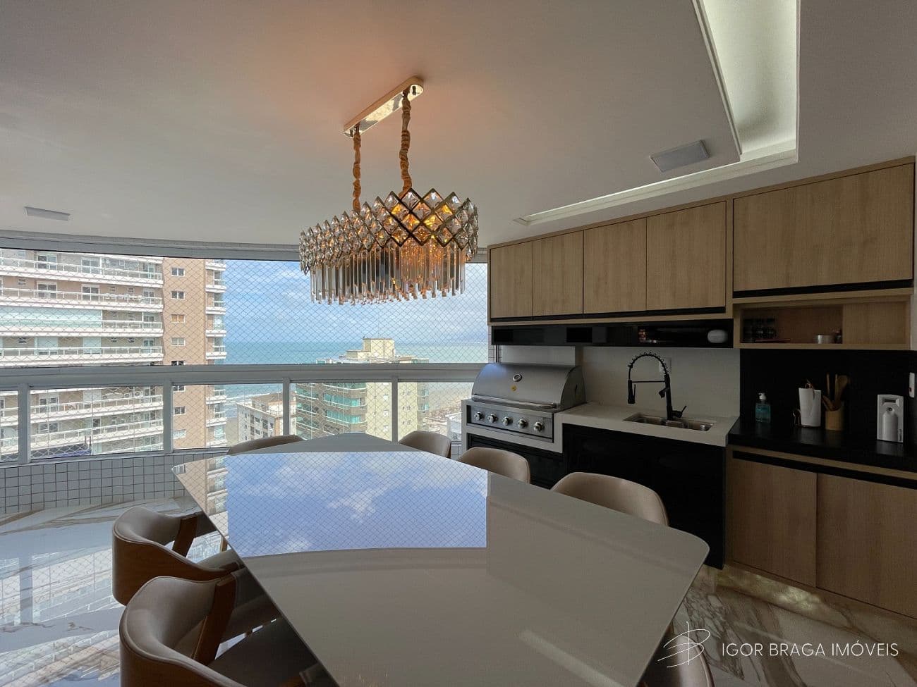 BELÍSSIMO APARTAMENTO AMPLO, ACABAMENTO FINO E LAZER COMPLETO — foto 1