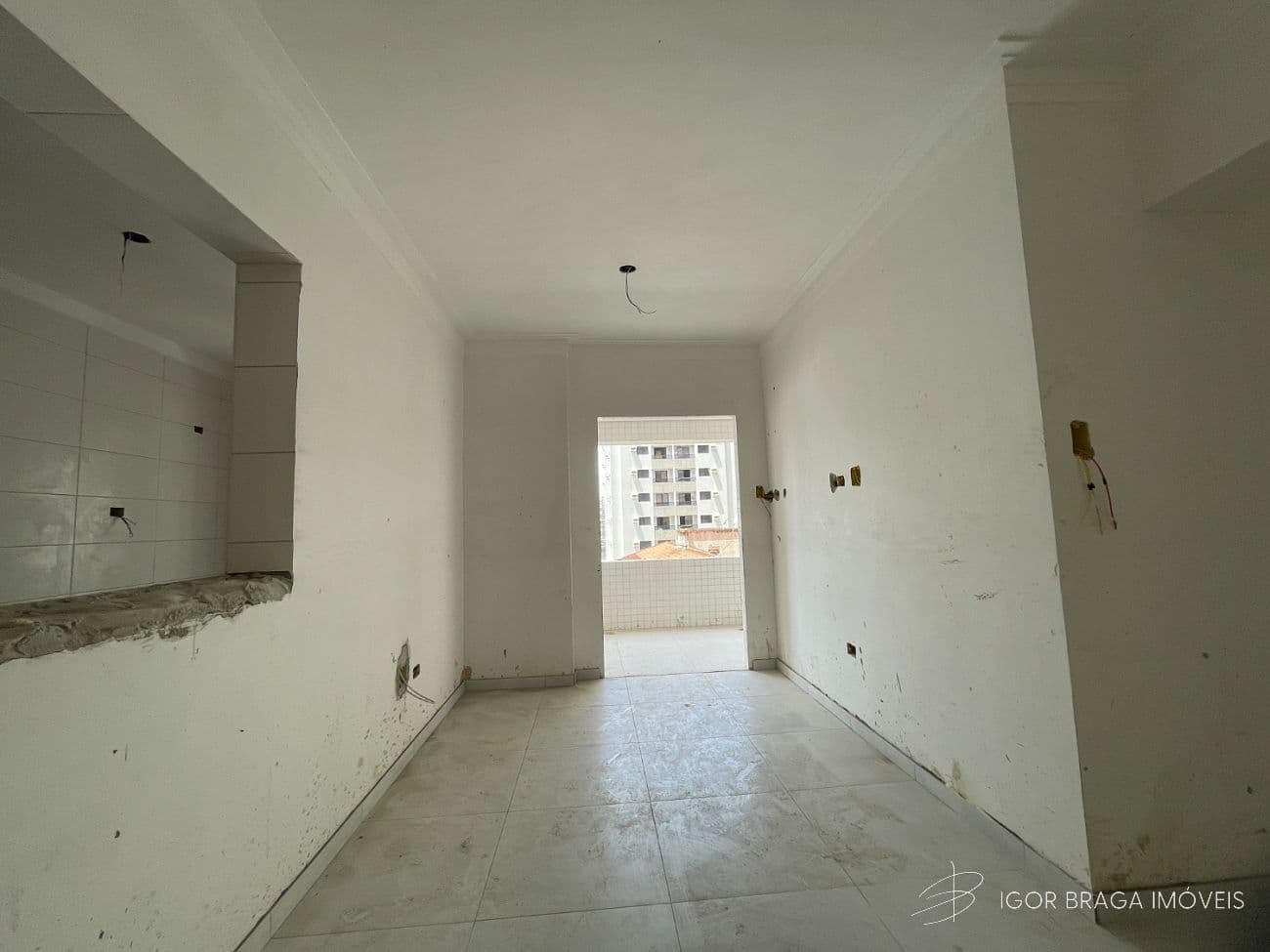 BELÍSSIMO APARTAMENTO, AMPLO, ACABAMENTO FINO E LAZER COMPLETO — foto 1