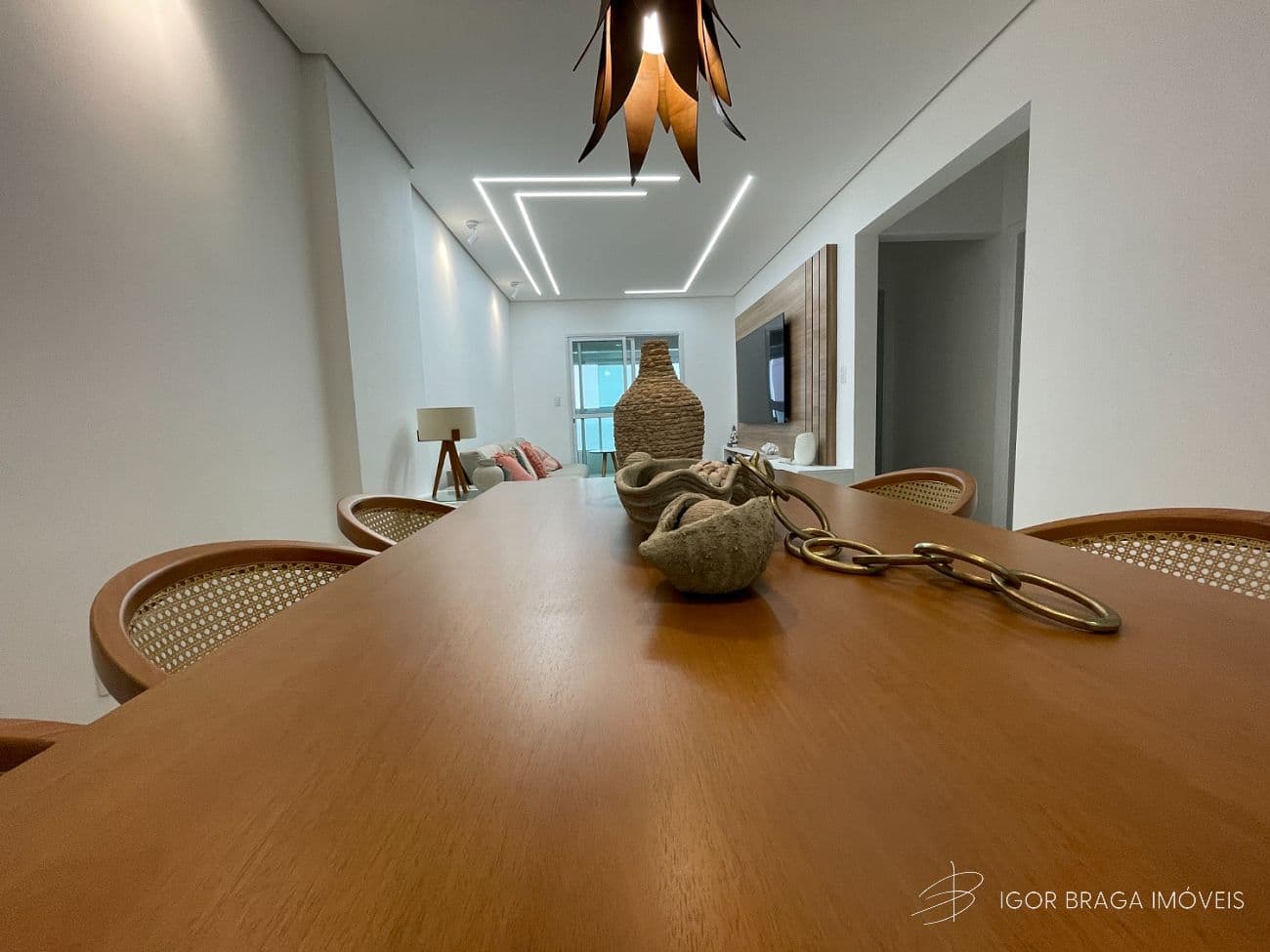 BELÍSSIMO APARTAMENTO COM ACABAMENTO FINO E LAZER COMPLETO — foto 1