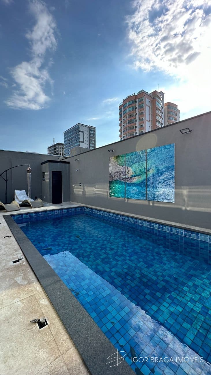 EXCELENTE CASA, RECÉM REFORMADA , AMPLA E FINOS ACABAMENTOS — foto 1