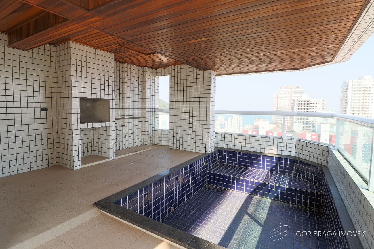 BELÍSSIMO COBERTURA, À 650m DO MAR E LAZER COMPLETO — foto 1