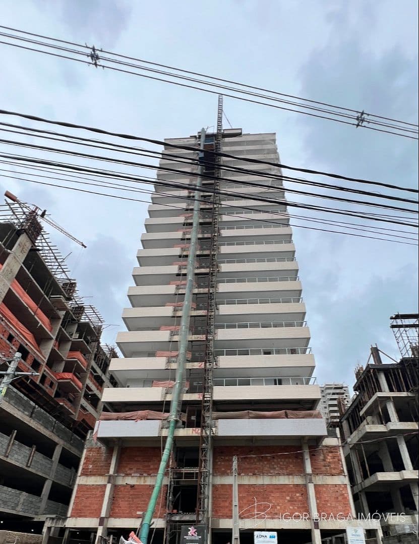 BELÍSSIMO APARTAMENTO, À 150M DO MAR E ESPAÇO DE LAZER — foto 1