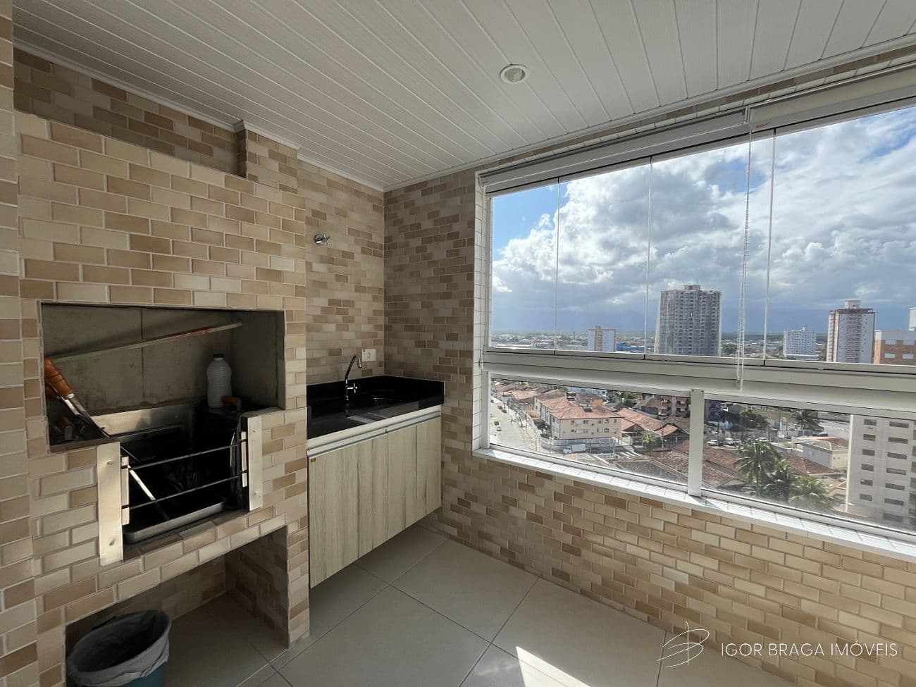 BELISSÍMO APARTAMENTO COM FINO ACABAMENTO . — foto 1