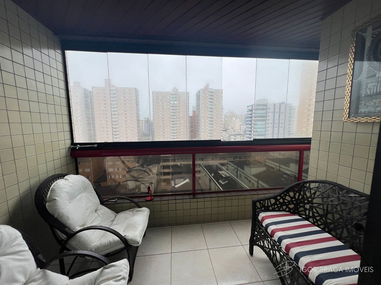 BELÍSSIMO APARTAMENTO, FINO ACABAMENTO E AMPLO — foto 1