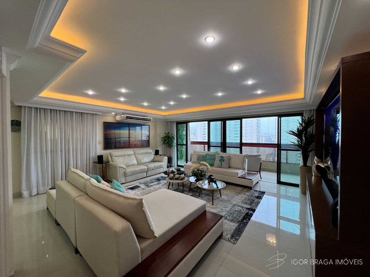 BELÍSSIMA COBERTURA, FINO ACABAMENTO E AMPLO — foto 1