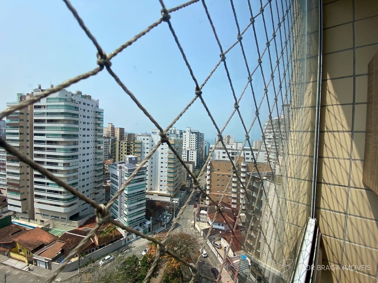 BELISSÍMO APARTAMENTO, À 400m DO MAR E LAZER COMPLETO — foto 1