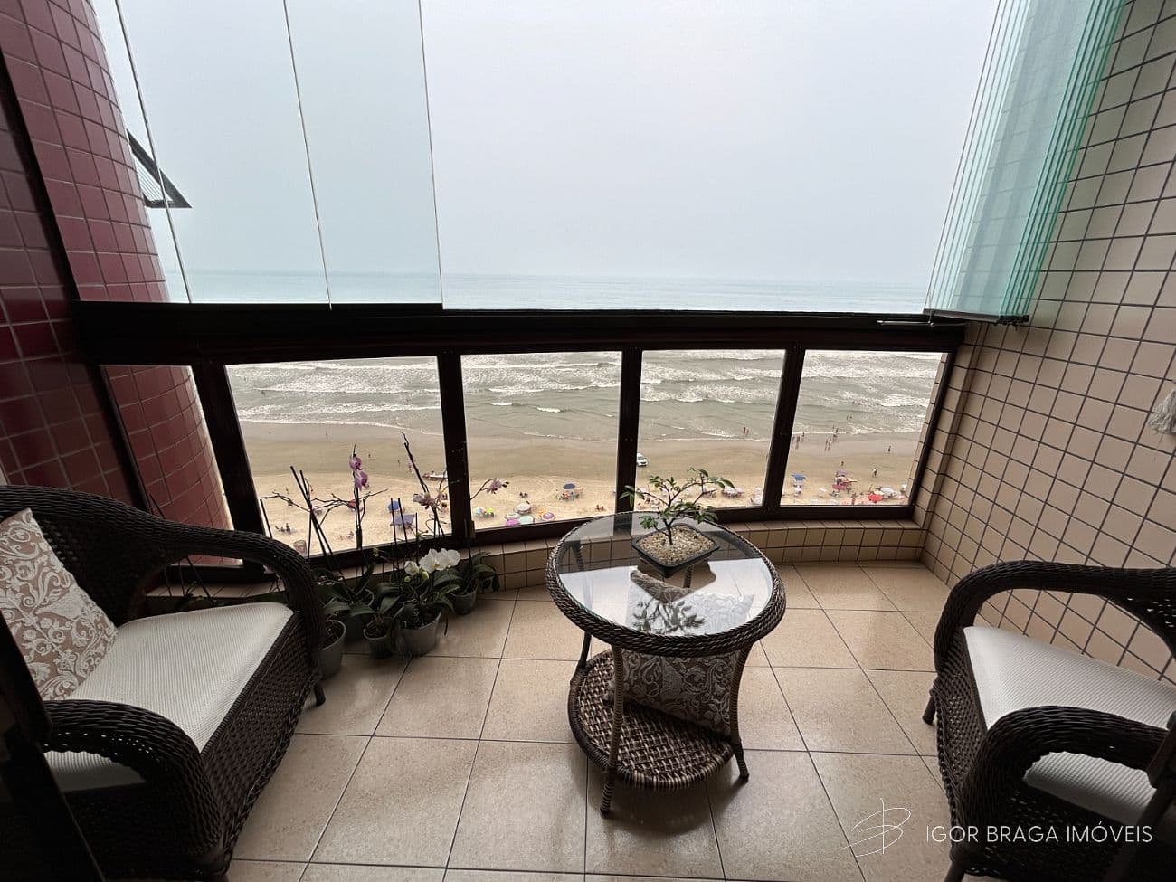 BELÍSSIMO APARTAMENTO, FINO ACABAMENTO E AMPLO — foto 1